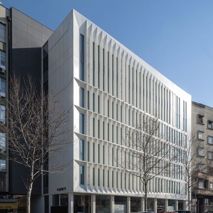 remorker-bulevar-79-beograd-05